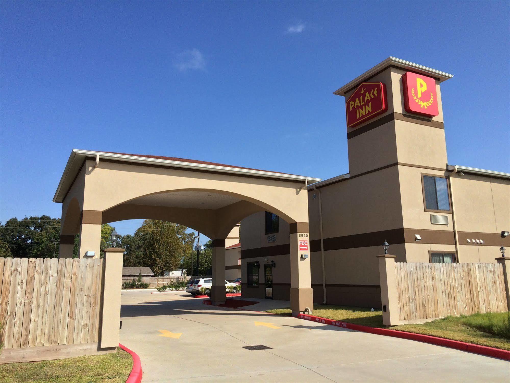 Palace Inn Sam Houston Race Park Eksteriør billede